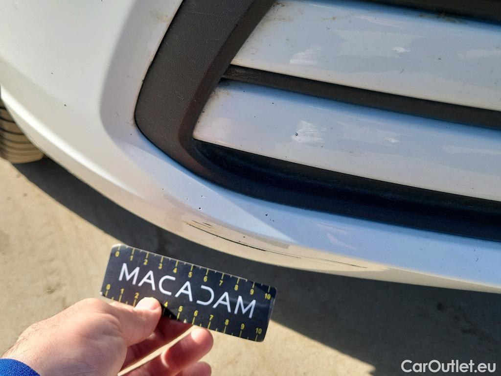  Volkswagen  Golf  VOLKSWAGEN / 2020 / 5P / berlina con portón Life 1.0 eTSI 81kW (110CV) DSG #2