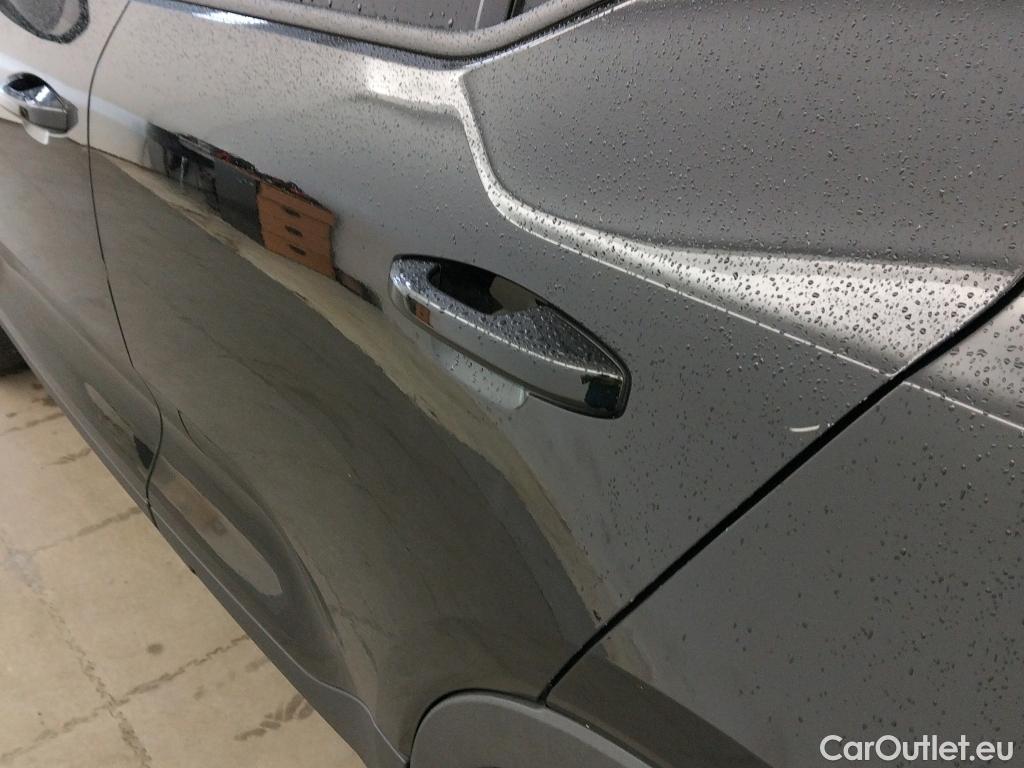  Volvo  XC 40 VOLVO XC40 / 2017 / 5P / todoterreno 2.0 T4 AWD Momentum Auto #13