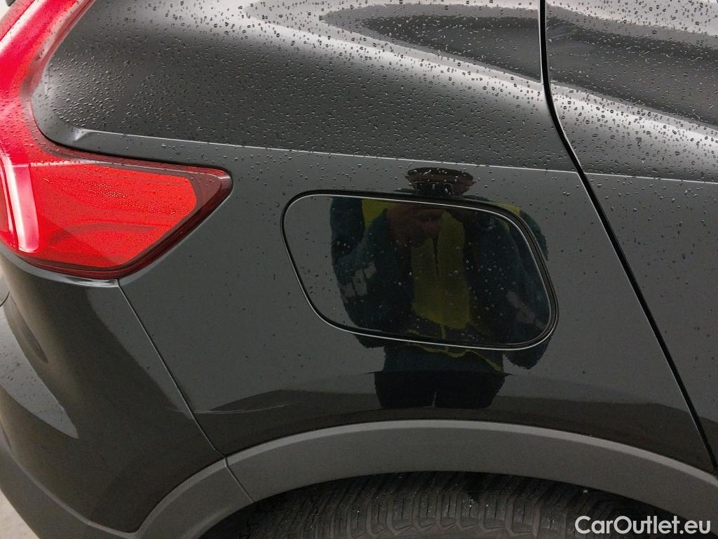  Volvo  XC 40 VOLVO XC40 / 2017 / 5P / todoterreno 2.0 T4 AWD Momentum Auto #19