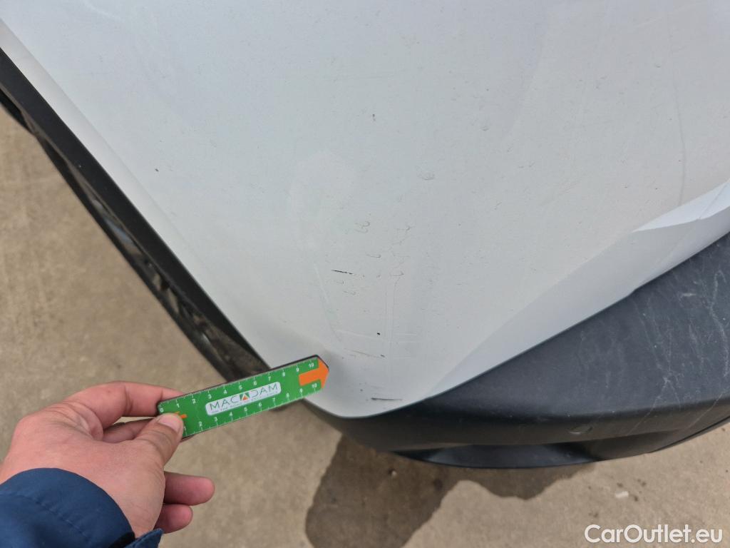  Peugeot  2008 PEUGEOT  / 2019 / 5P / todoterreno Active Pack BlueHDI 81kW (110CV) #13