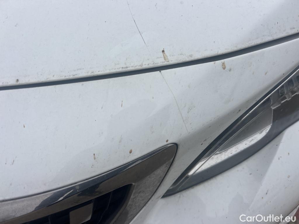  Peugeot  3008 PEUGEOT  / 2016 / 5P / todoterreno 1.5 BlueHDi 96kW (130CV) S&S Allure EAT8 #46