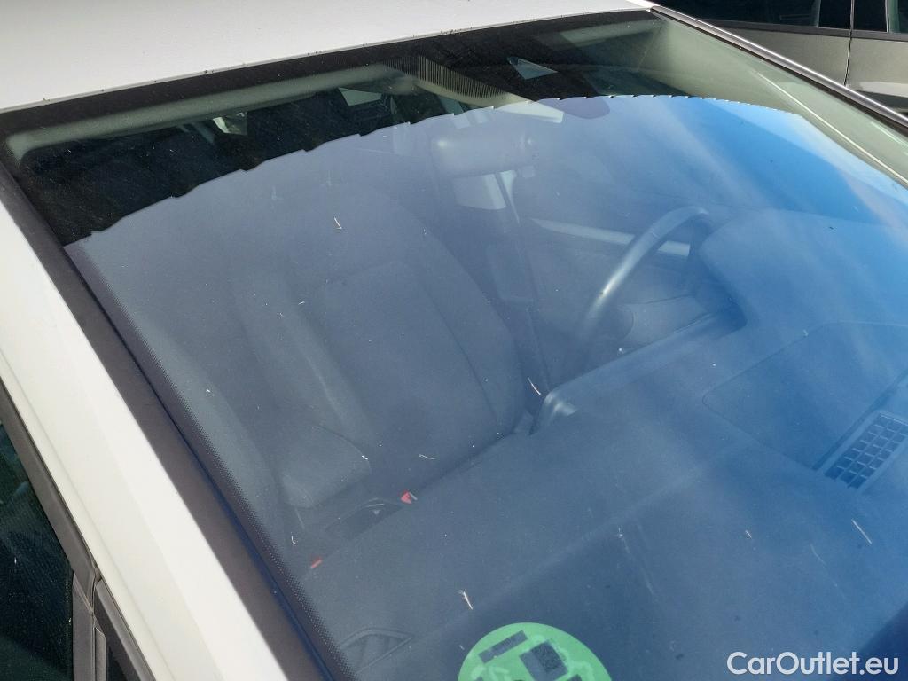  Volkswagen  Golf  VIII Berlina 2.0 TDI 115CV MT6 E6d #5