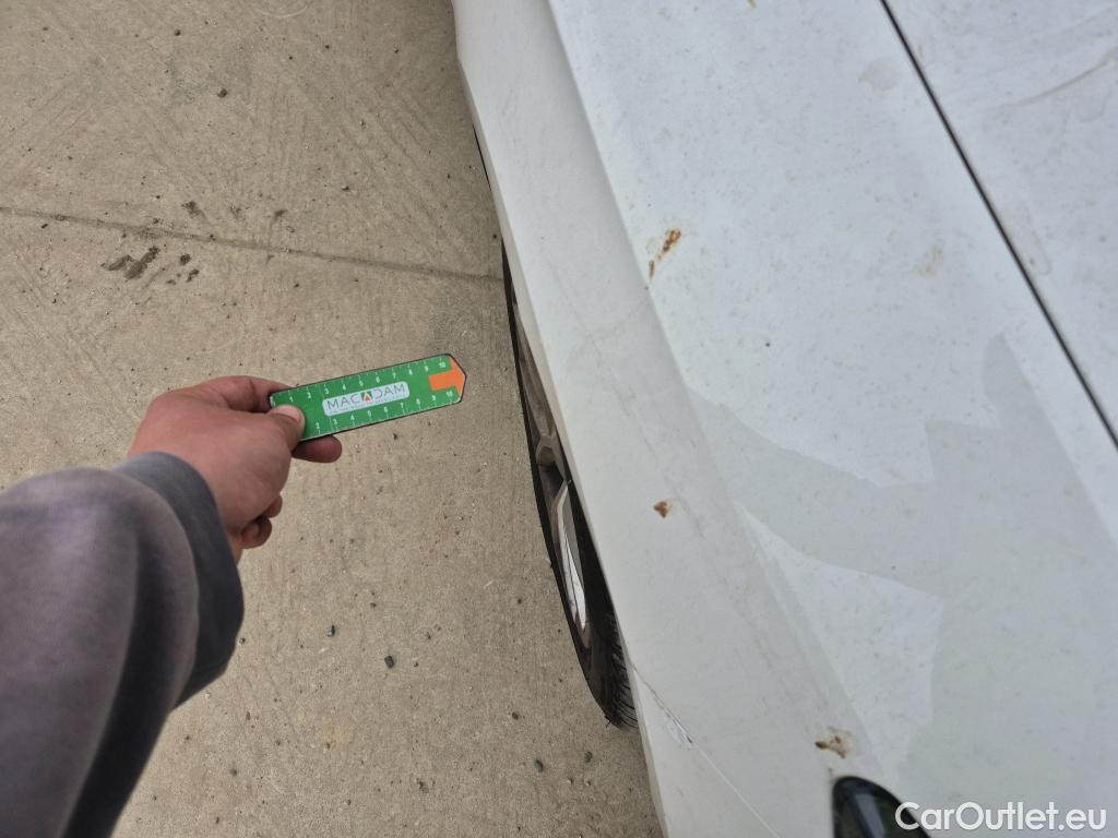  Seat  Leon SEAT Nuevo León / 2020 / 5P / familiar SP 2.0 TDI 85kW Style Go(SP) #9