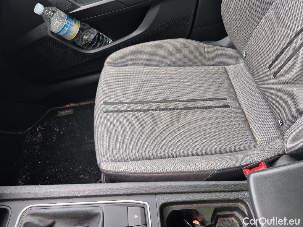  Seat  Leon SEAT Nuevo León / 2020 / 5P / familiar SP 2.0 TDI 85kW Style Go(SP) #2