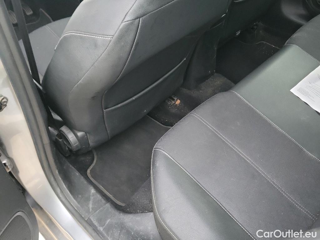  Opel  Corsa OPEL  / 2019 / 5P / berlina con portón 1.5D DT 74kW (100CV) Elegance (AC2) #32