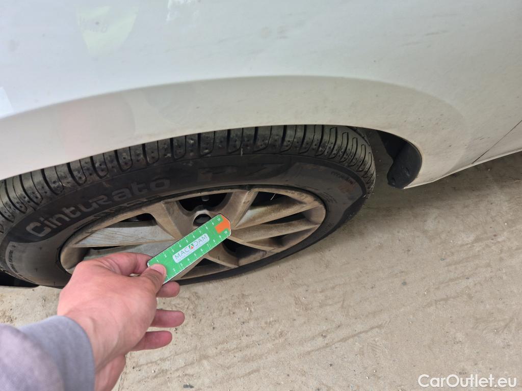  Seat  Leon SEAT Nuevo León / 2020 / 5P / familiar SP 2.0 TDI 85kW Style Go(SP) #13