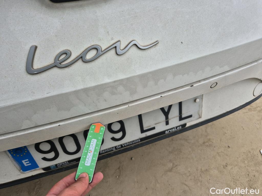  Seat  Leon SEAT Nuevo León / 2020 / 5P / familiar SP 2.0 TDI 85kW Style Go(SP) #18