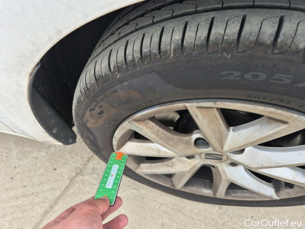  Seat  Leon SEAT Nuevo León / 2020 / 5P / familiar SP 2.0 TDI 85kW Style Go(SP) #15