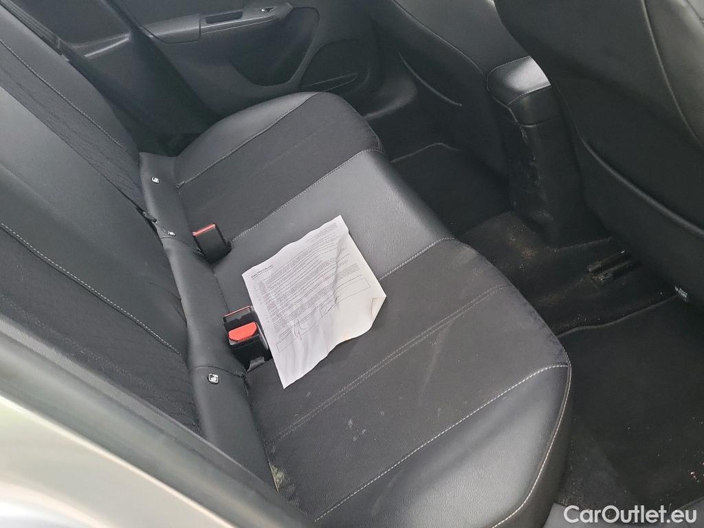  Opel  Corsa OPEL  / 2019 / 5P / berlina con portón 1.5D DT 74kW (100CV) Elegance (AC2) #30