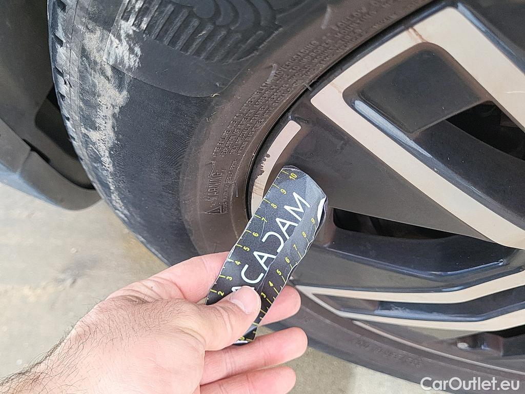  Mercedes  GLA MERCEDES-BENZ  / 2020 / 5P / todoterreno  250 e #4