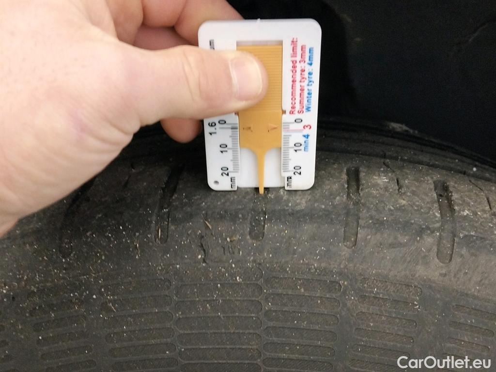  Volvo  XC60 VOLVO  / 2017 / 5P / todoterreno 2.0 B4 D AWD Plus Bright Auto #4