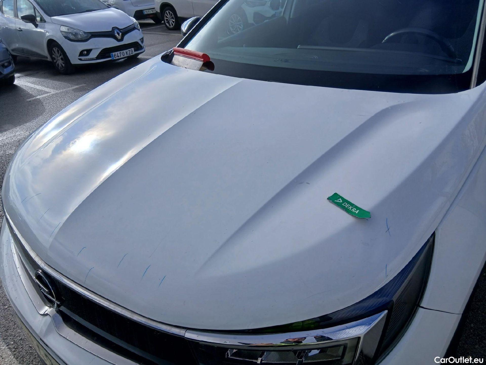  Opel   Grandland X OPEL Grandland / 2021 / 5P / todoterreno 1.5 CDTi Business Edition Auto #9