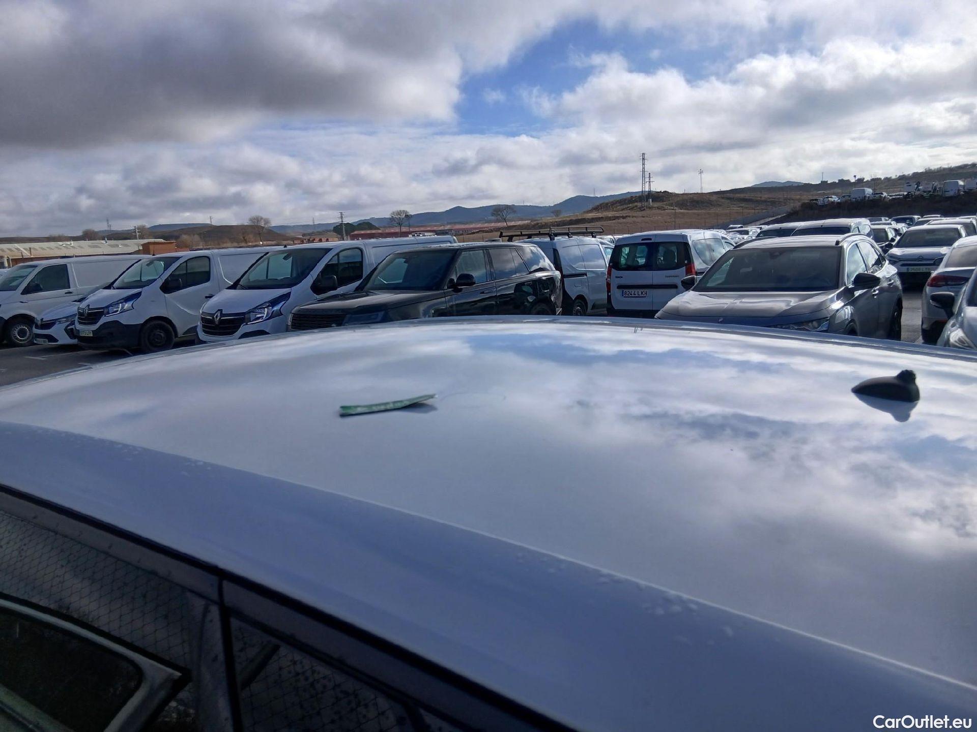  Opel   Grandland X OPEL Grandland / 2021 / 5P / todoterreno 1.5 CDTi Business Edition Auto #15