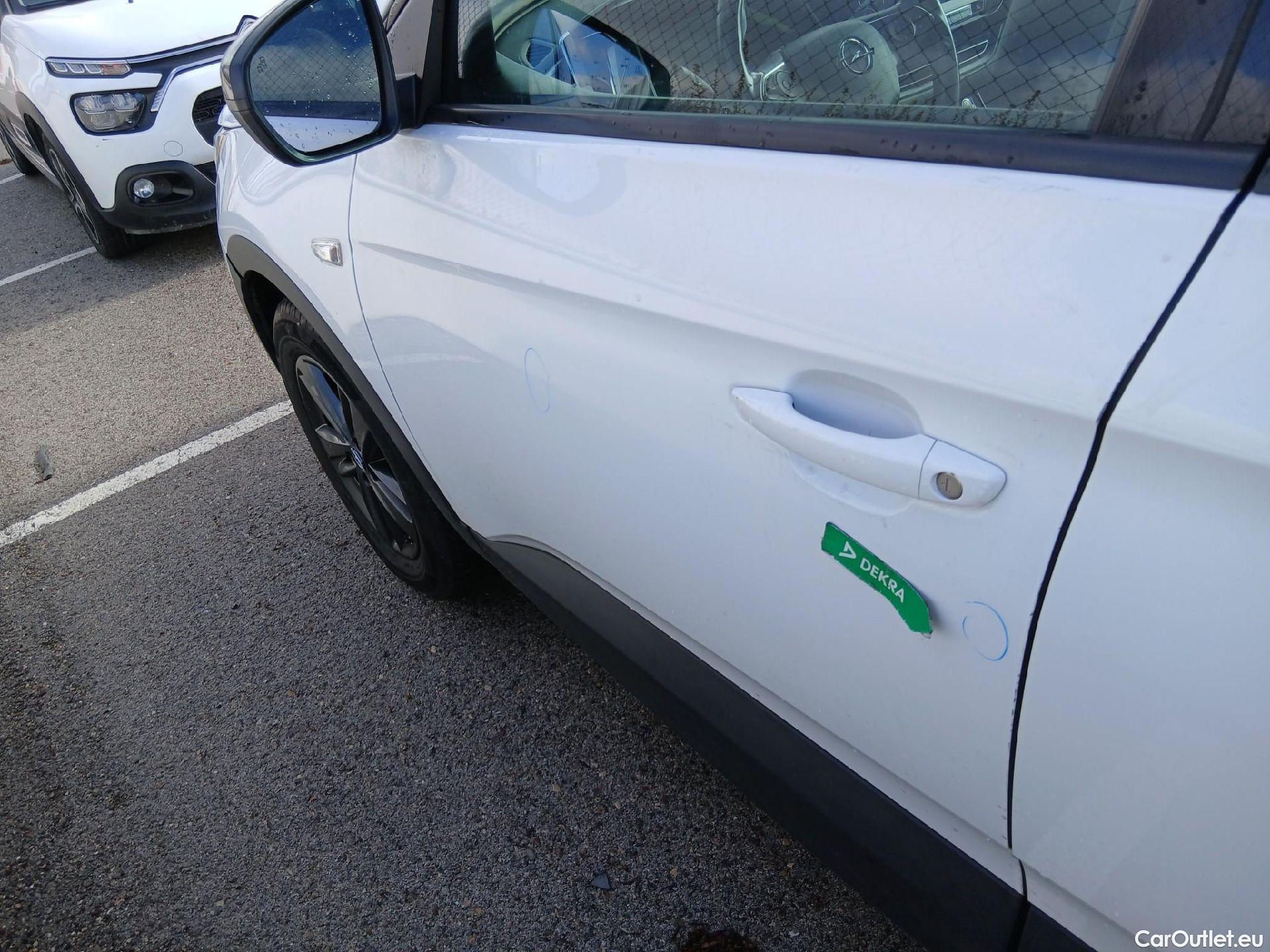  Opel   Grandland X OPEL Grandland / 2021 / 5P / todoterreno 1.5 CDTi Business Edition Auto #12