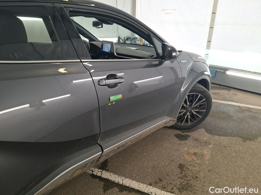  Toyota  C-HR TOYOTA  / 2016 / 5P / SUV 1.8 HYBRIDE 122 DISTINCTIVE #31