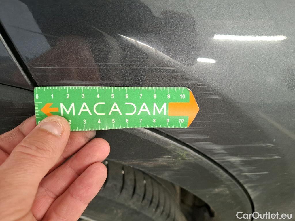  Toyota  C-HR TOYOTA  / 2016 / 5P / SUV 1.8 HYBRIDE 122 DISTINCTIVE #7