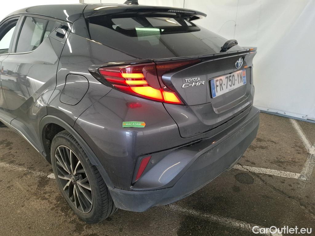  Toyota  C-HR TOYOTA  / 2016 / 5P / SUV 1.8 HYBRIDE 122 DISTINCTIVE #13