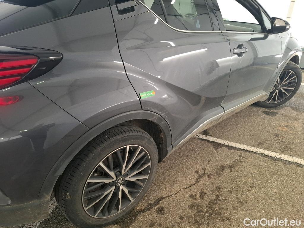  Toyota  C-HR TOYOTA  / 2016 / 5P / SUV 1.8 HYBRIDE 122 DISTINCTIVE #4