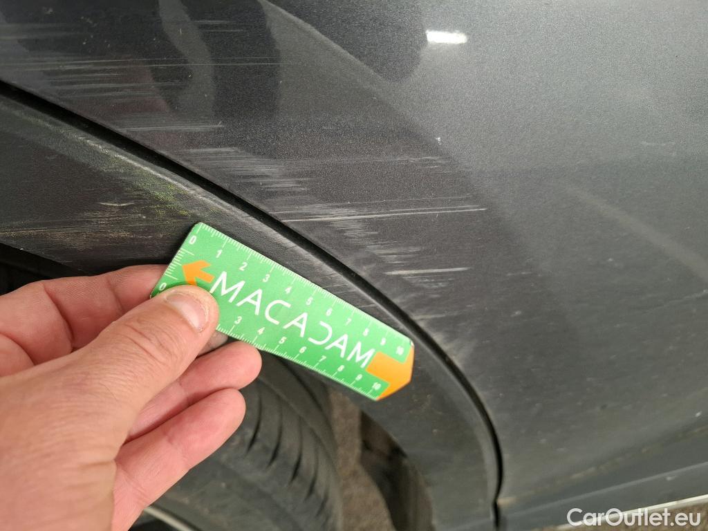  Toyota  C-HR TOYOTA  / 2016 / 5P / SUV 1.8 HYBRIDE 122 DISTINCTIVE #6