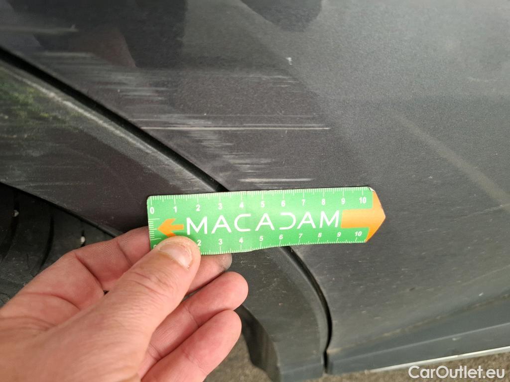  Toyota  C-HR TOYOTA  / 2016 / 5P / SUV 1.8 HYBRIDE 122 DISTINCTIVE #8