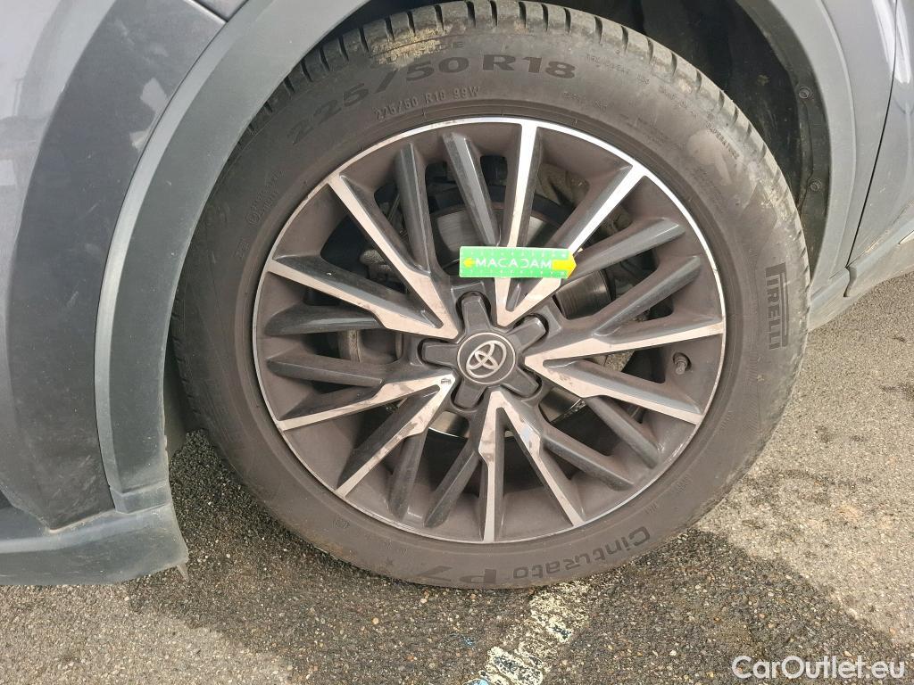  Toyota  C-HR TOYOTA  / 2016 / 5P / SUV 1.8 HYBRIDE 122 DISTINCTIVE #18