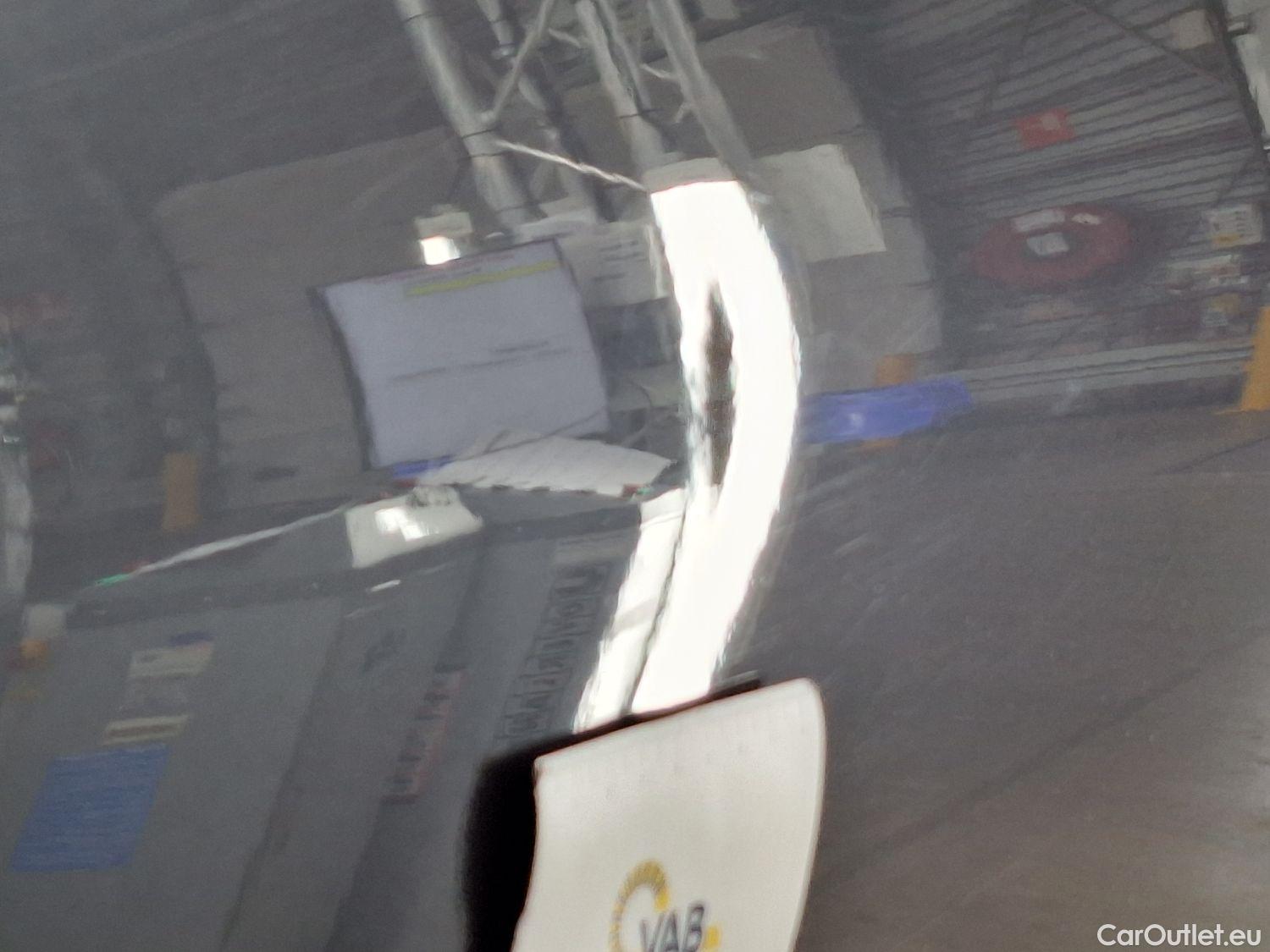  Bmw  Serie 3 BMW, 3-serie '18, BMW 3 Reeks Berline 318iA (115 kW) 4d #12