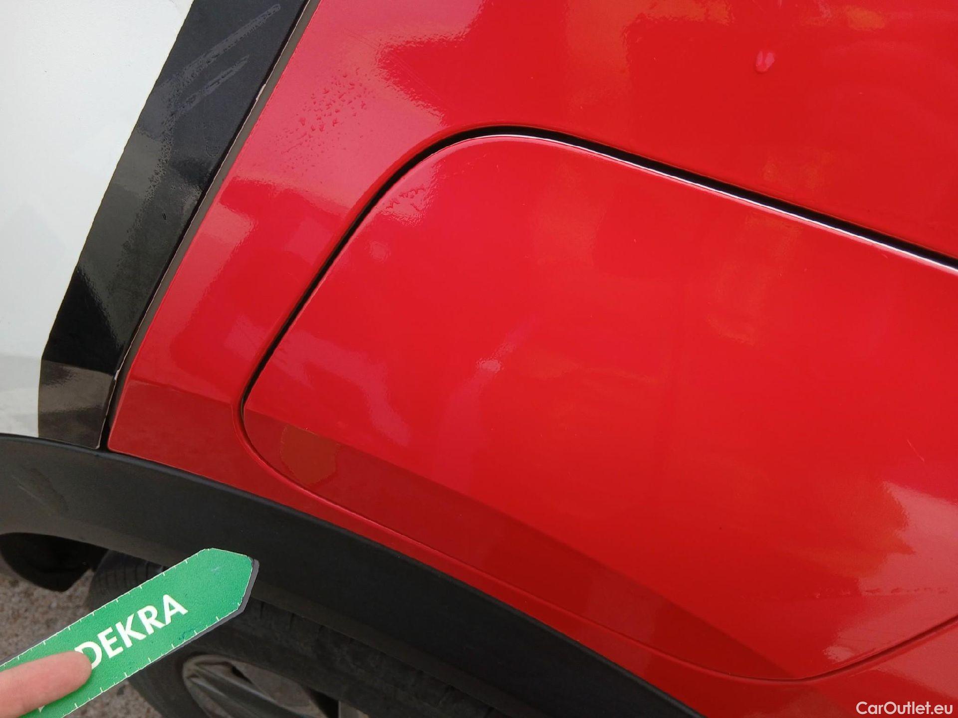  Peugeot  2008 PEUGEOT  / 2019 / 5P / todoterreno Active Pack BlueHDI 81kW (110CV) #8