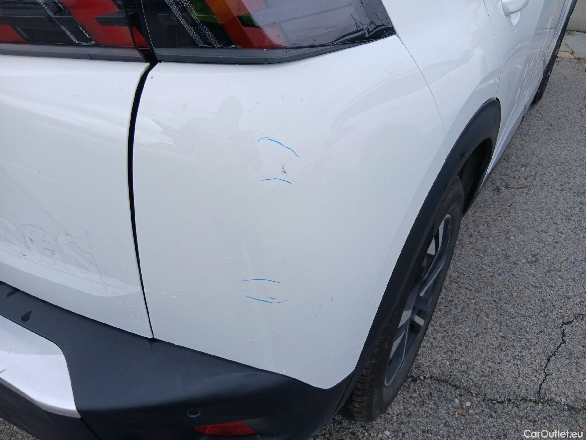  Peugeot  2008 PEUGEOT  / 2019 / 5P / todoterreno Allure BlueHDI 81kW (110CV) #34