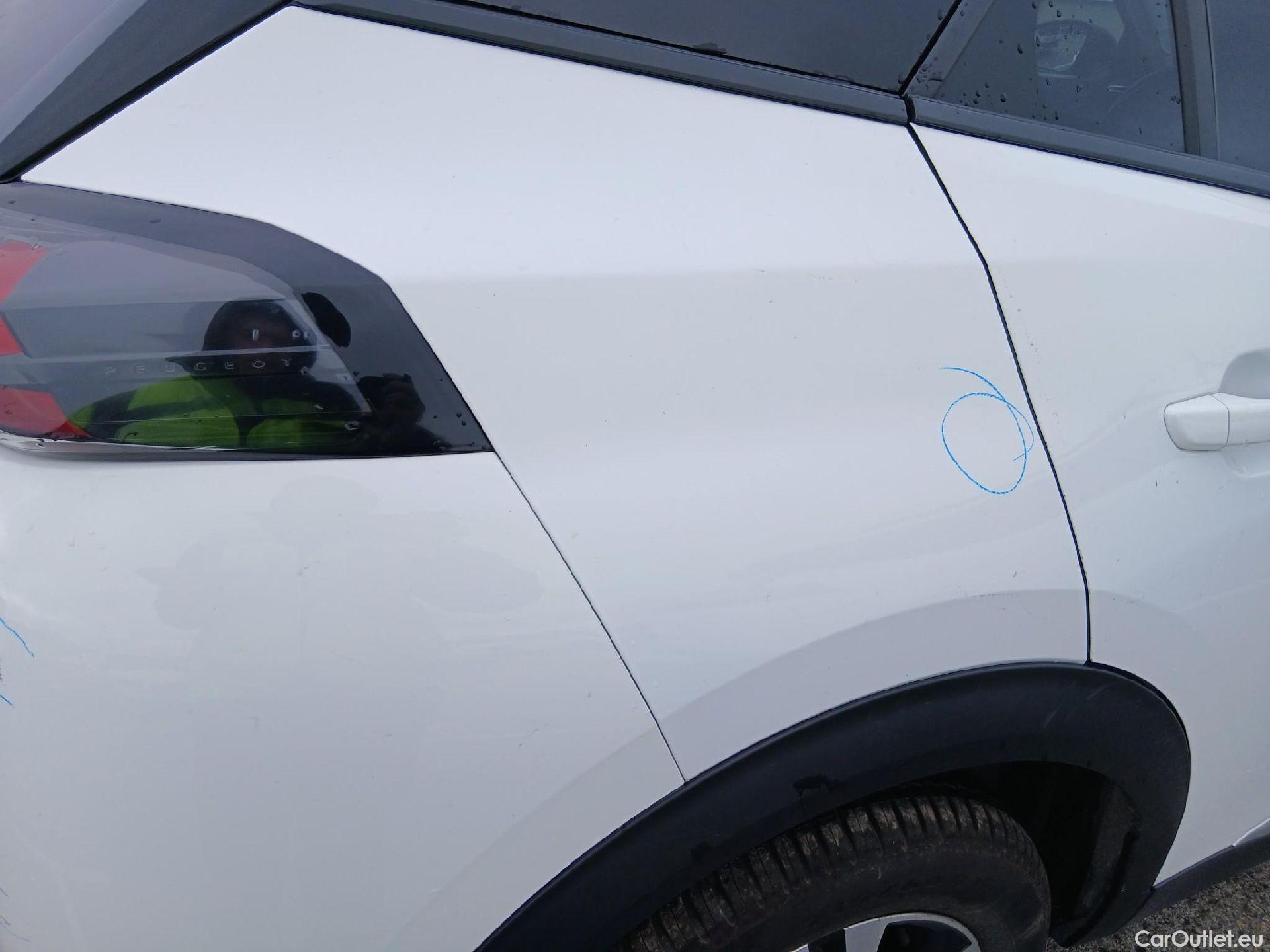  Peugeot  2008 PEUGEOT  / 2019 / 5P / todoterreno Allure BlueHDI 81kW (110CV) #36