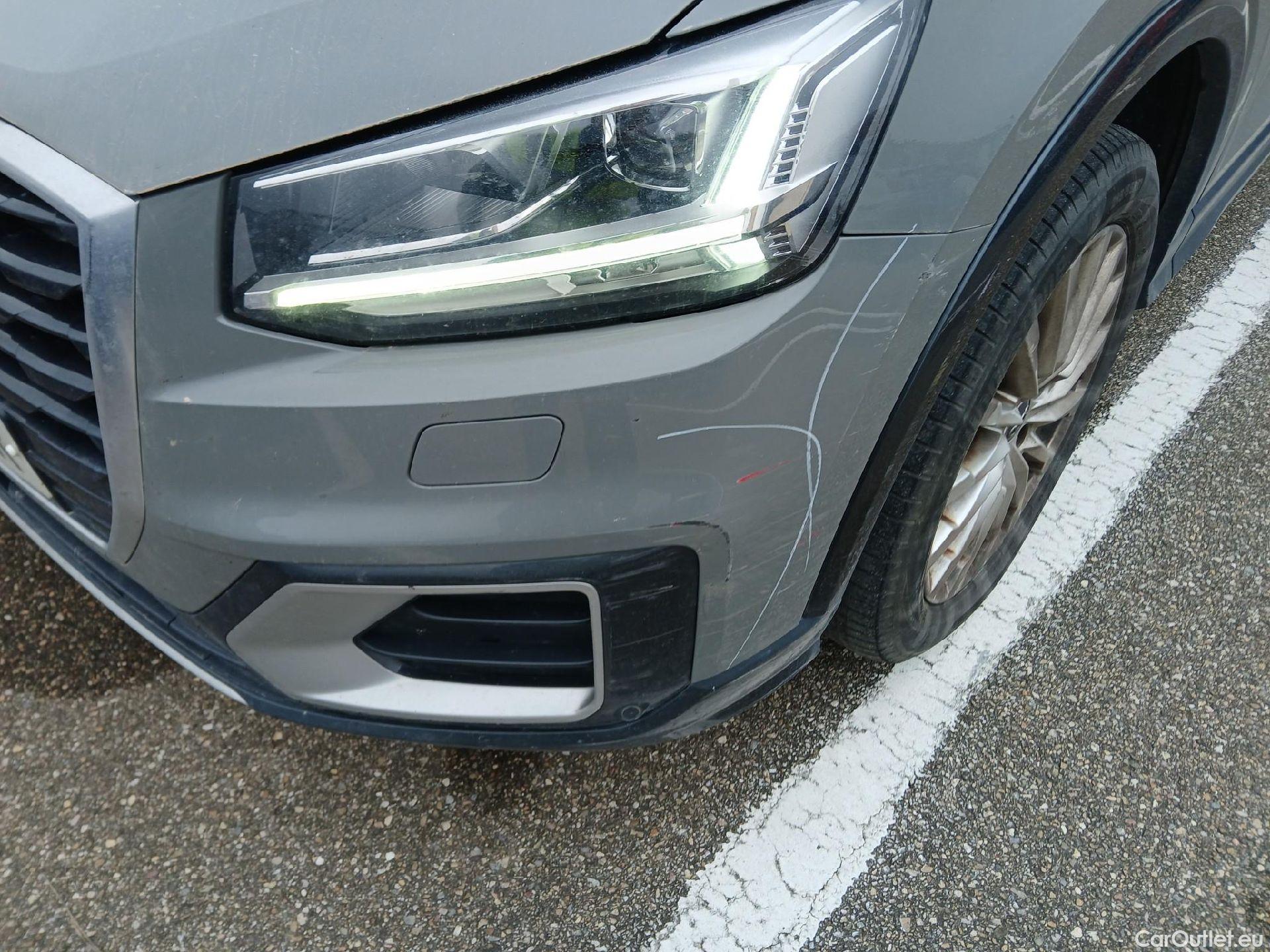  Audi  Q2 AUDI  / 2016 / 5P / todoterreno Design 30 TFSI 85kW (116CV) #19