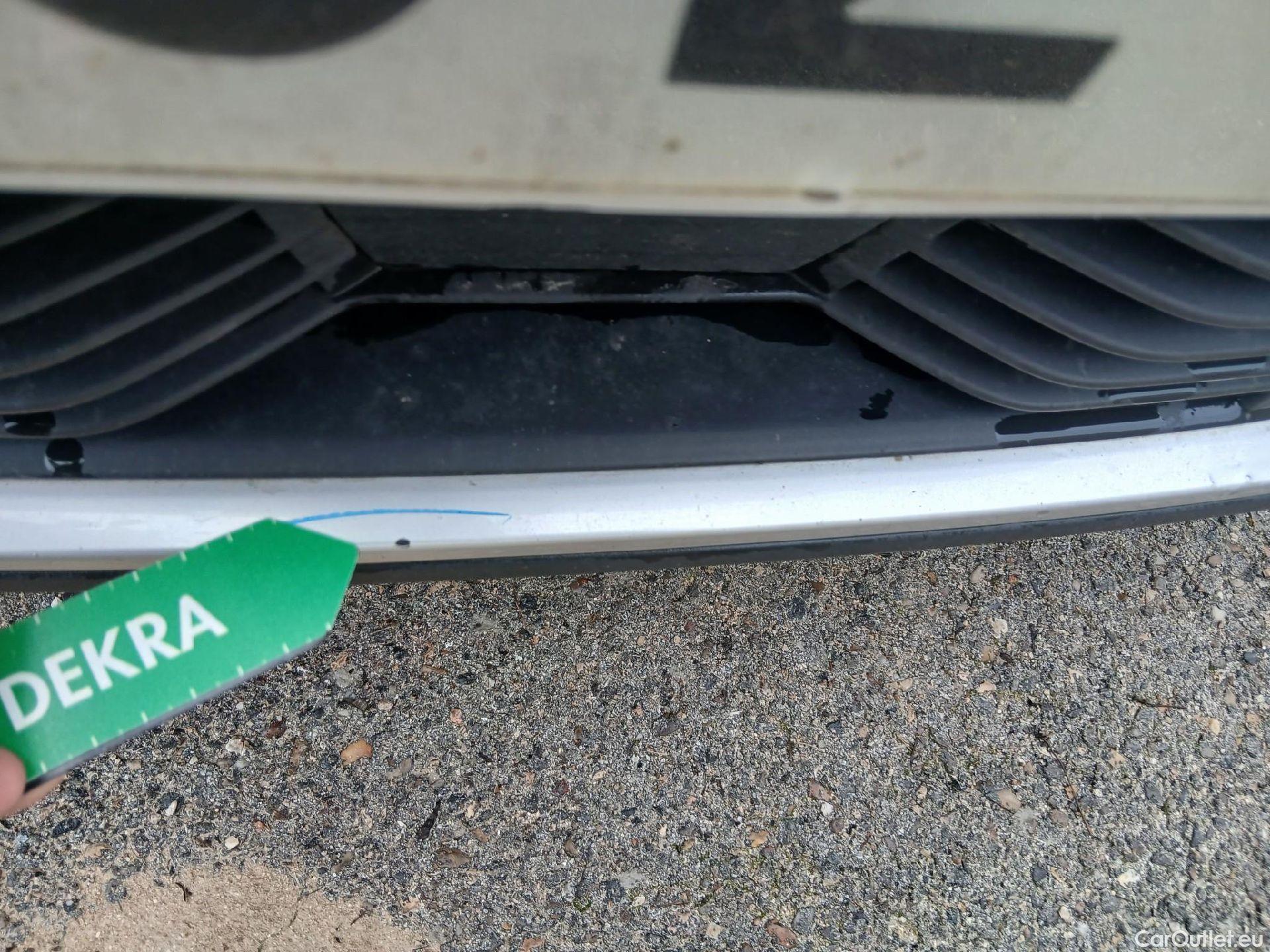  Peugeot  2008 PEUGEOT  / 2019 / 5P / todoterreno Allure BlueHDI 81kW (110CV) #15