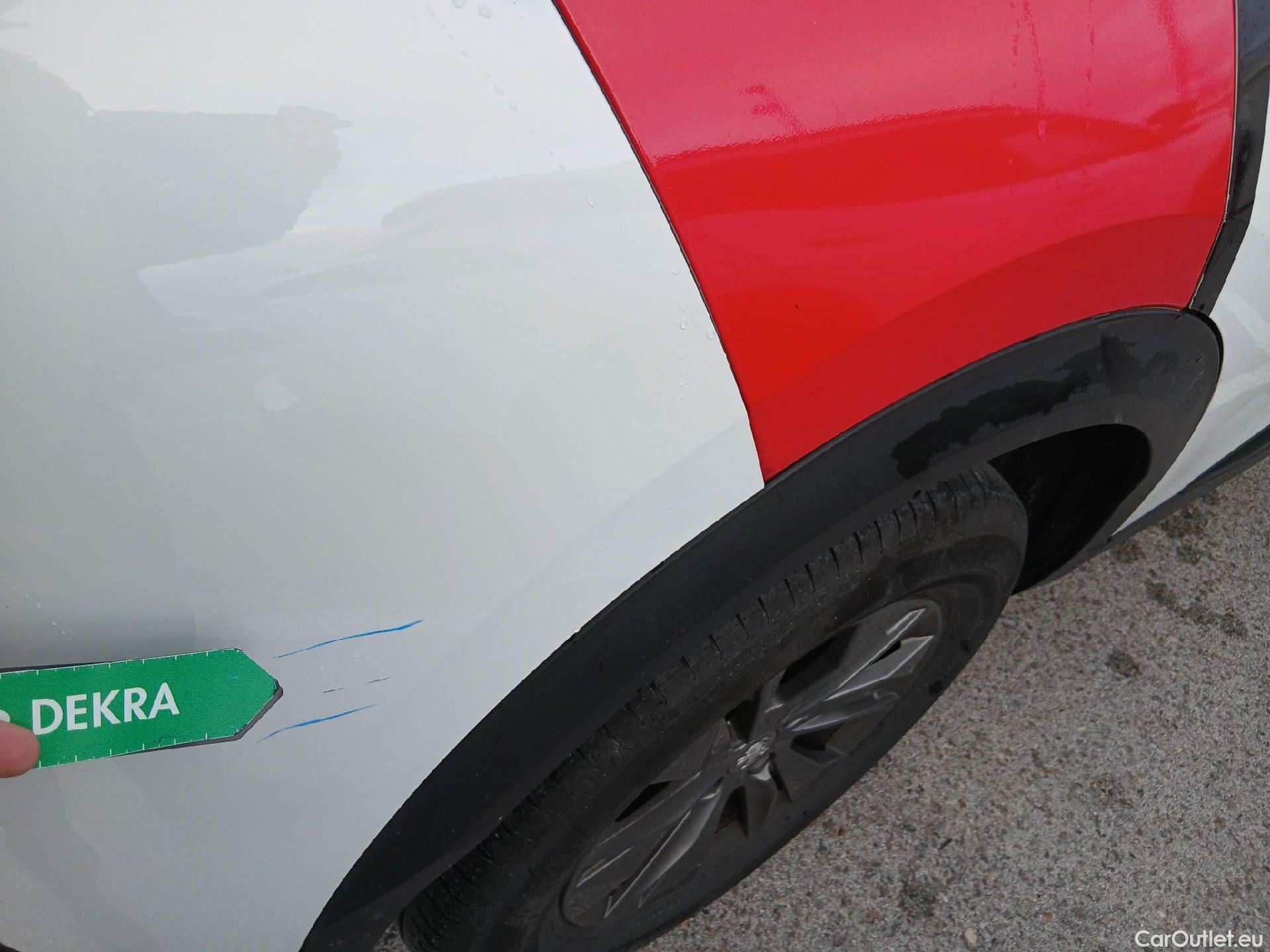  Peugeot  2008 PEUGEOT  / 2019 / 5P / todoterreno Active Pack BlueHDI 81kW (110CV) #11