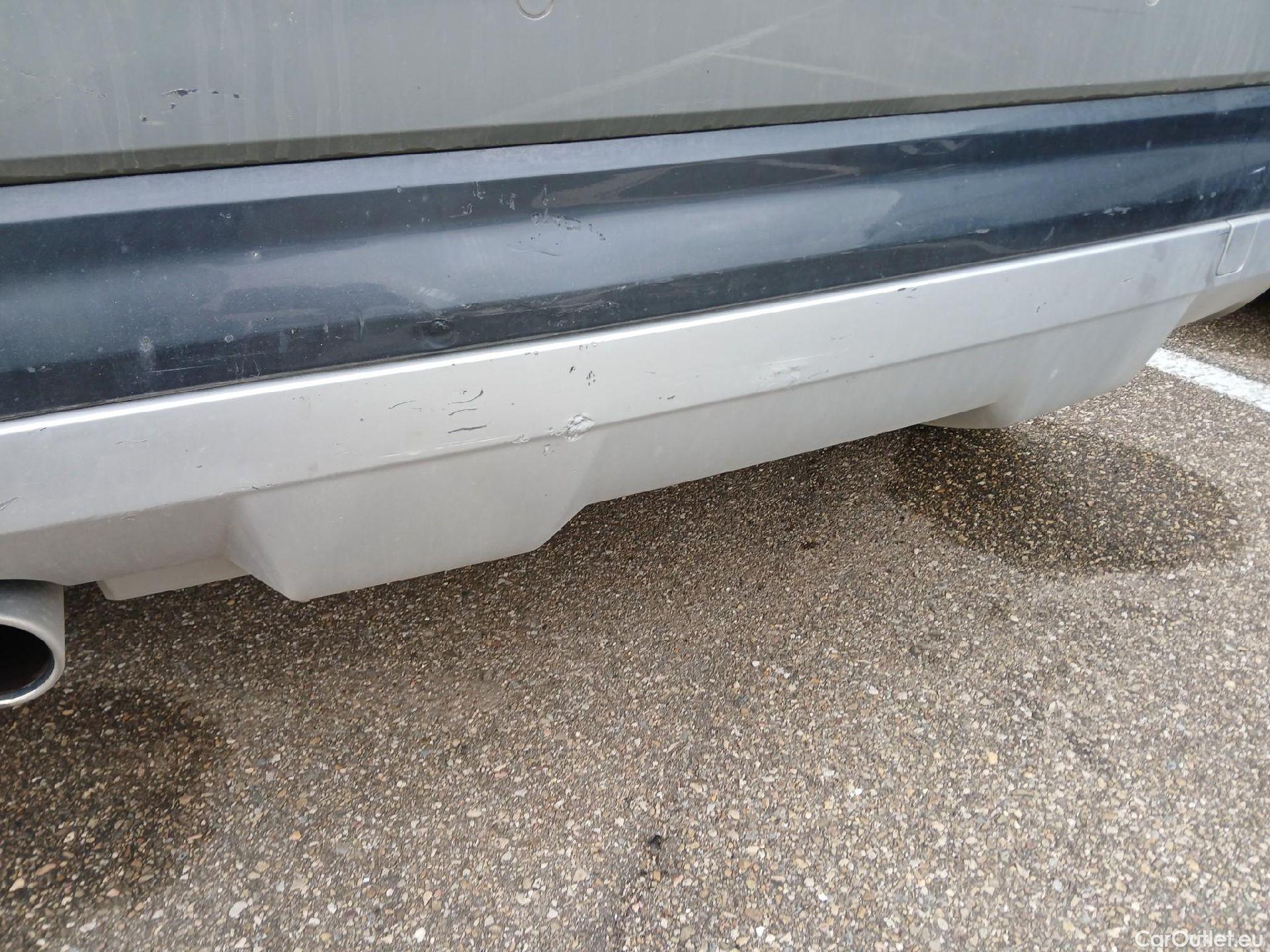  Audi  Q2 AUDI  / 2016 / 5P / todoterreno Design 30 TFSI 85kW (116CV) #38