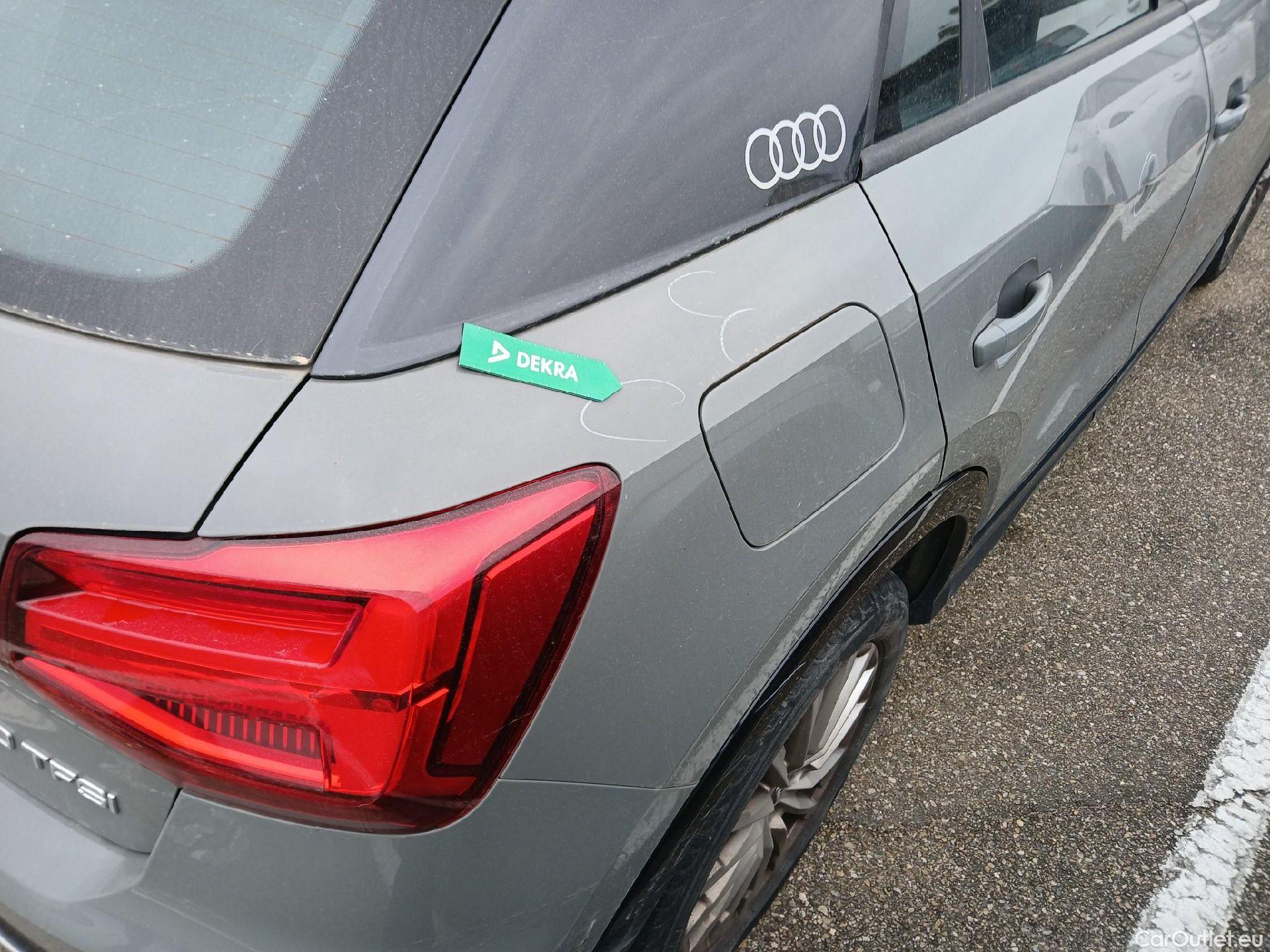  Audi  Q2 AUDI  / 2016 / 5P / todoterreno Design 30 TFSI 85kW (116CV) #39