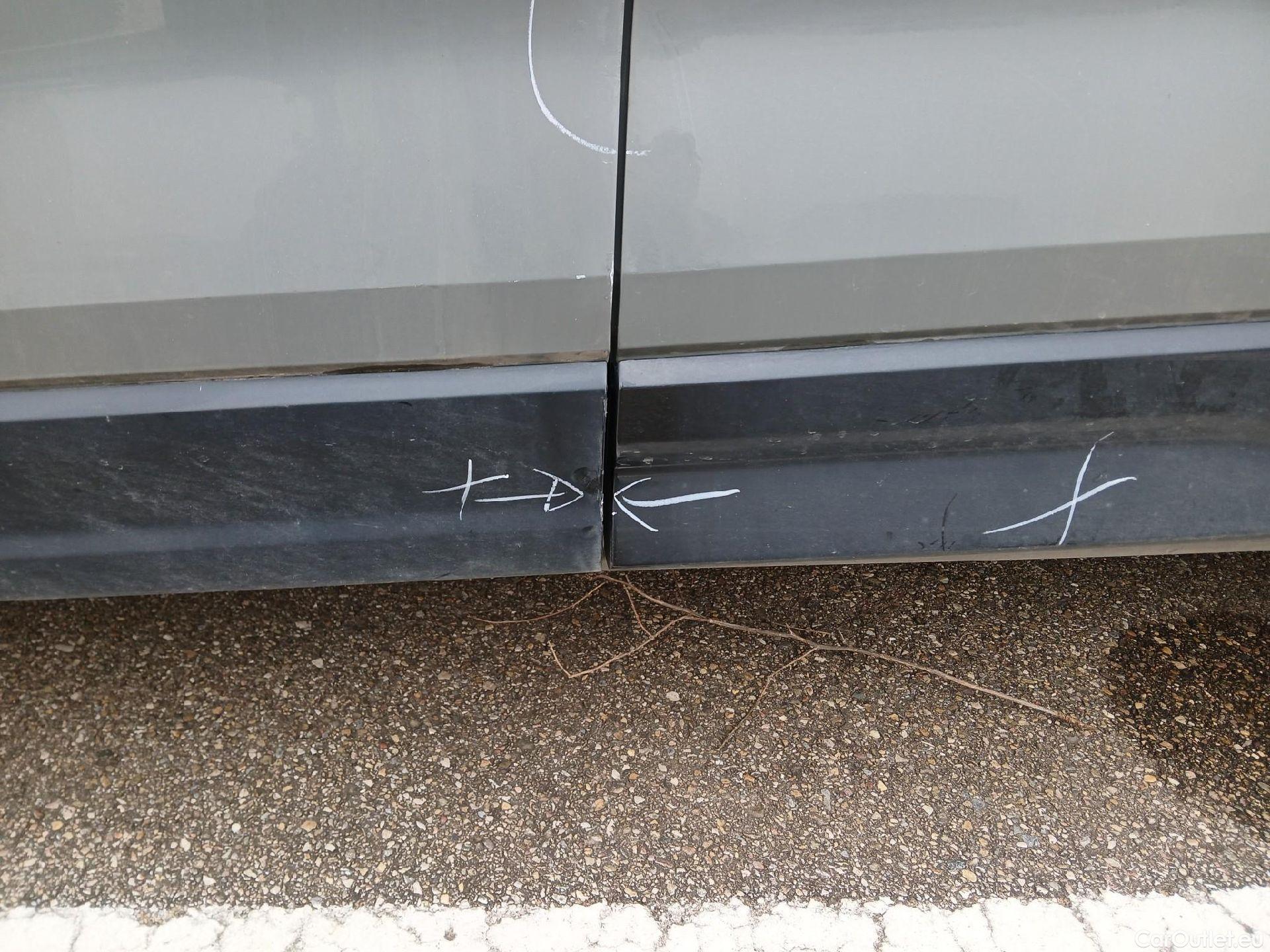  Audi  Q2 AUDI  / 2016 / 5P / todoterreno Design 30 TFSI 85kW (116CV) #30