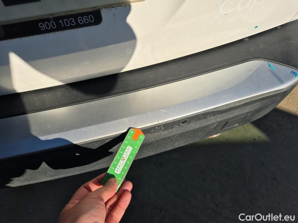  Peugeot  2008 PEUGEOT  / 2019 / 5P / todoterreno Allure BlueHDI 81kW (110CV) #13