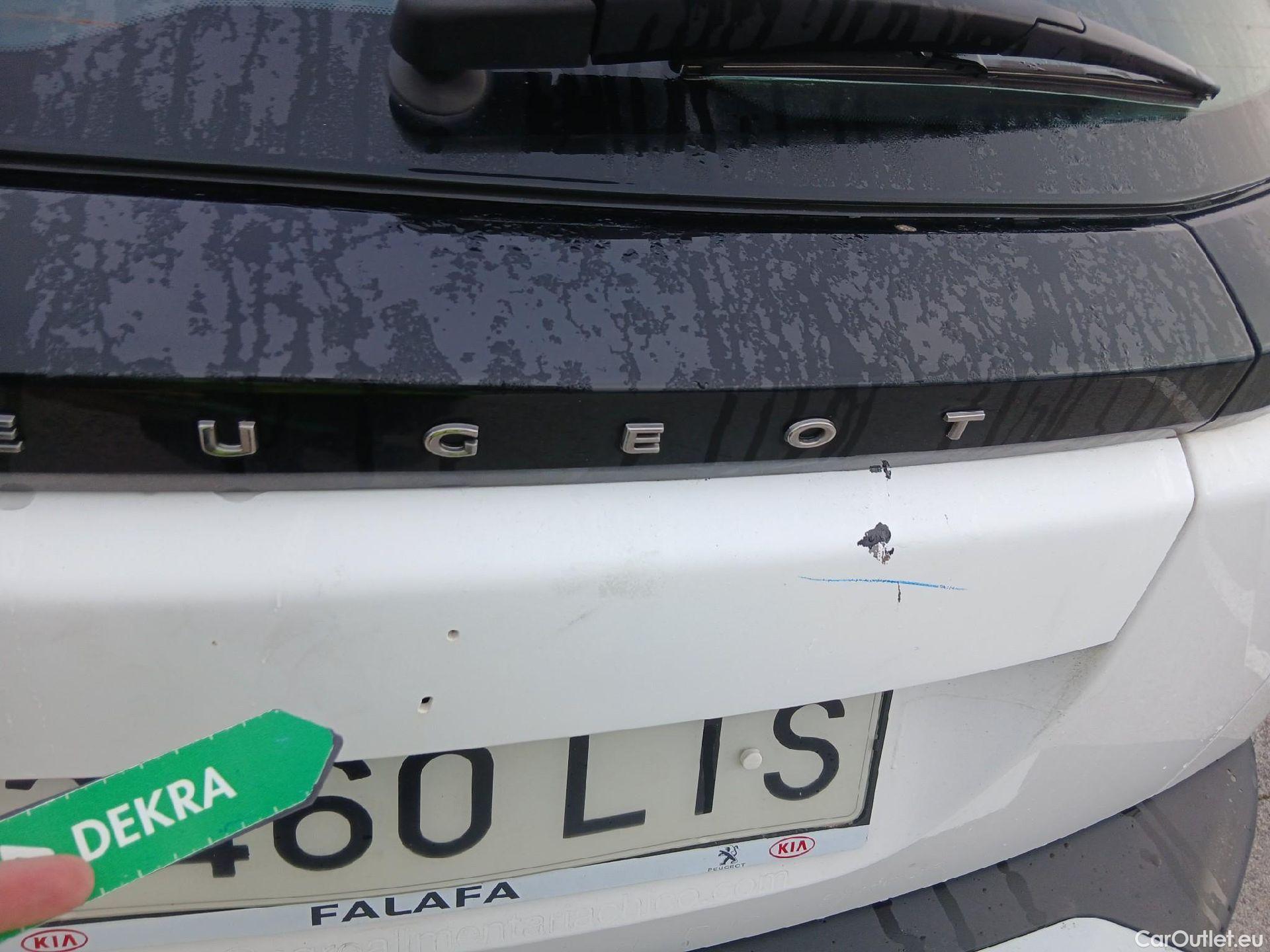  Peugeot  2008 PEUGEOT  / 2019 / 5P / todoterreno Active Pack BlueHDI 81kW (110CV) #15