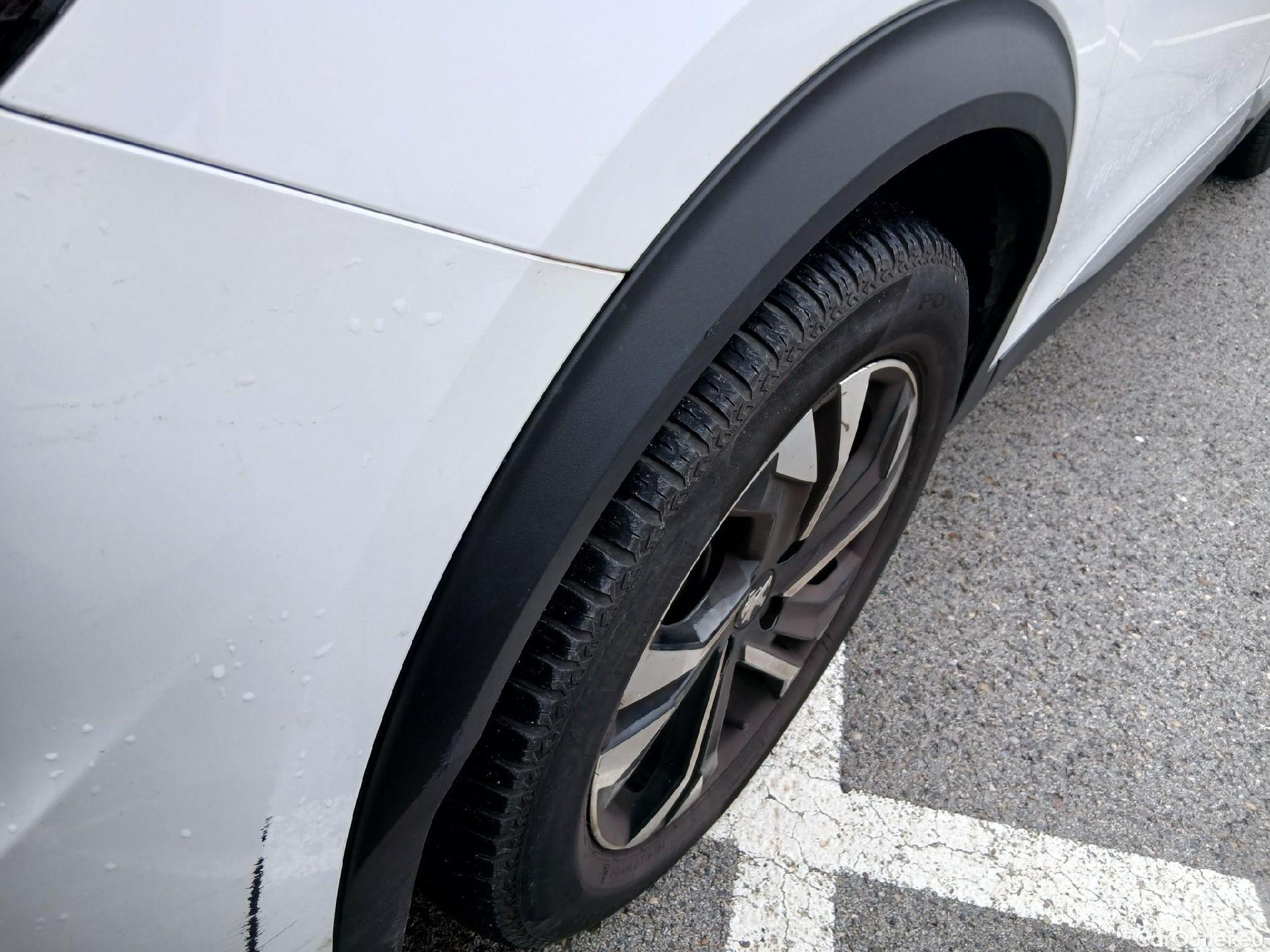  Peugeot  2008 PEUGEOT  / 2019 / 5P / todoterreno Allure BlueHDI 81kW (110CV) #19