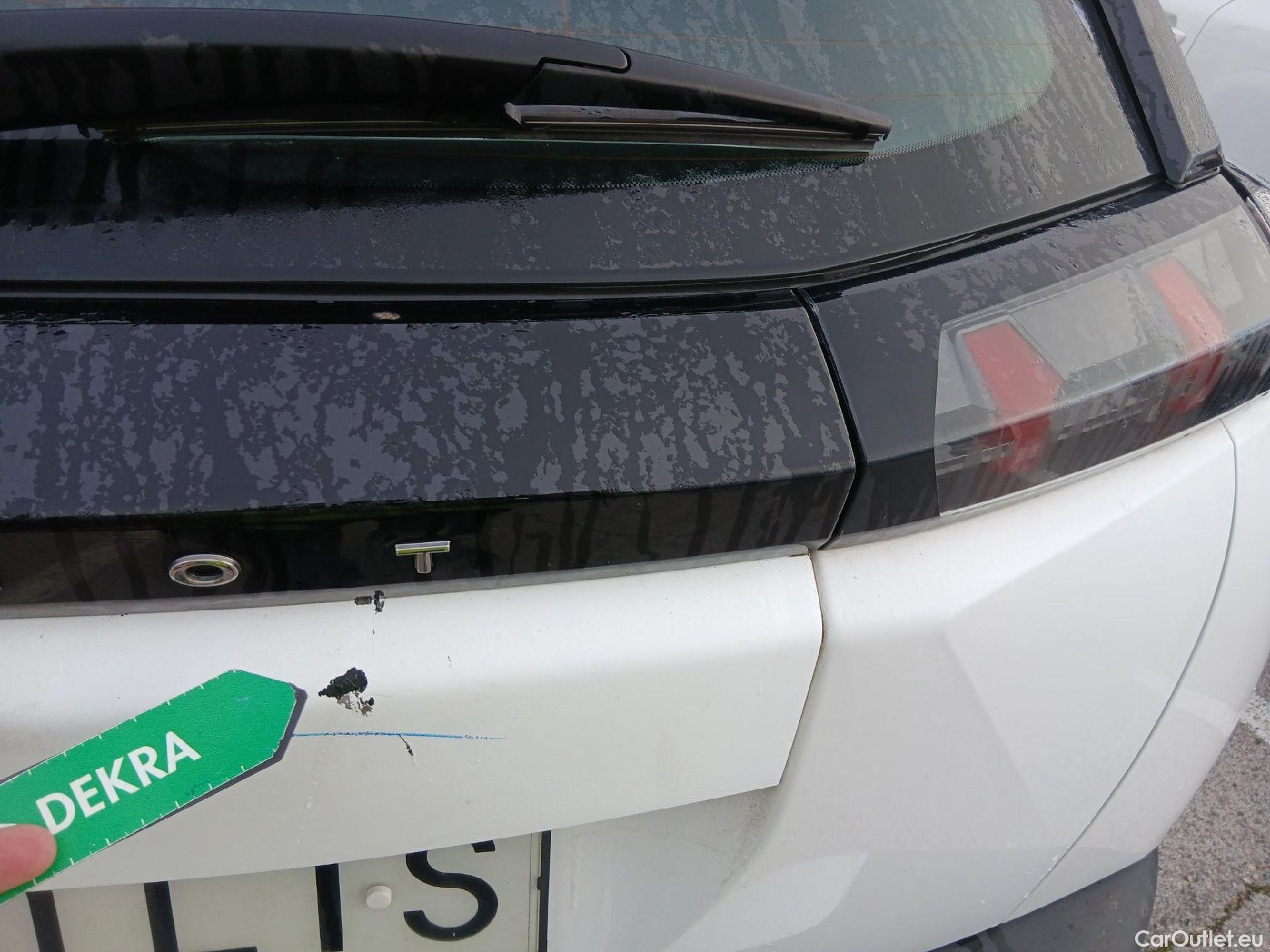  Peugeot  2008 PEUGEOT  / 2019 / 5P / todoterreno Active Pack BlueHDI 81kW (110CV) #12