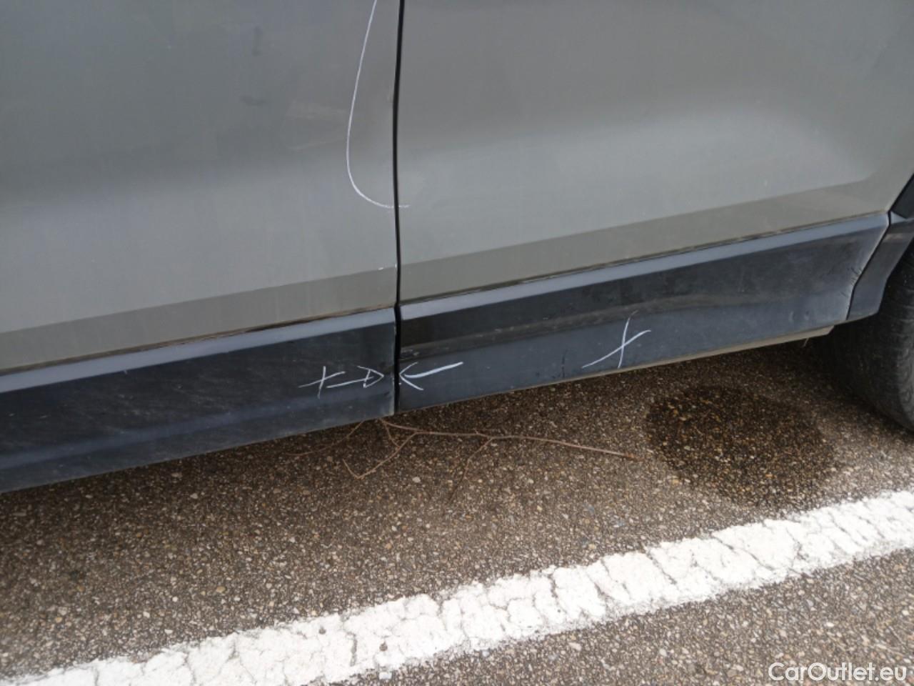  Audi  Q2 AUDI  / 2016 / 5P / todoterreno Design 30 TFSI 85kW (116CV) #28