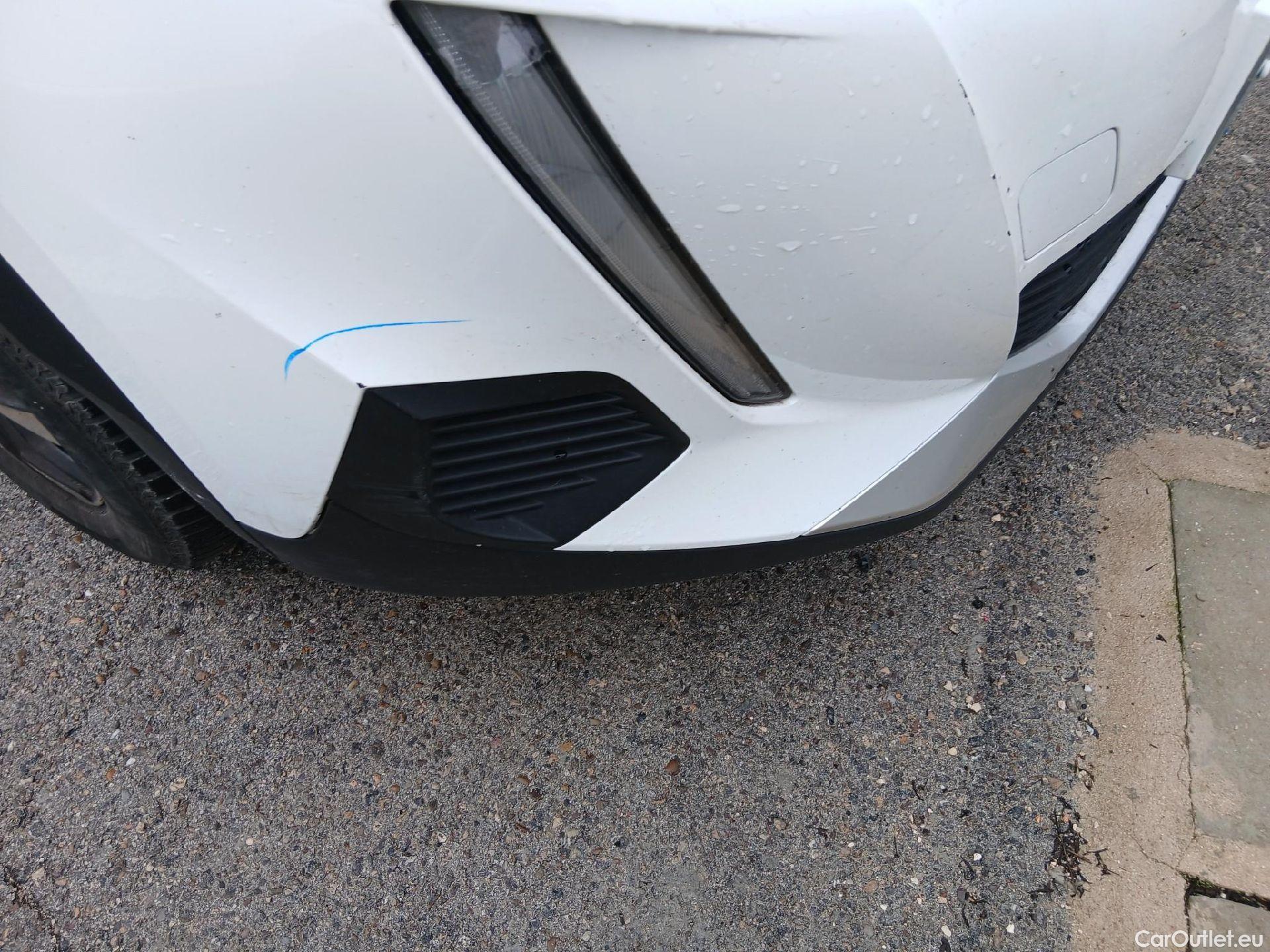  Peugeot  2008 PEUGEOT  / 2019 / 5P / todoterreno Allure BlueHDI 81kW (110CV) #11