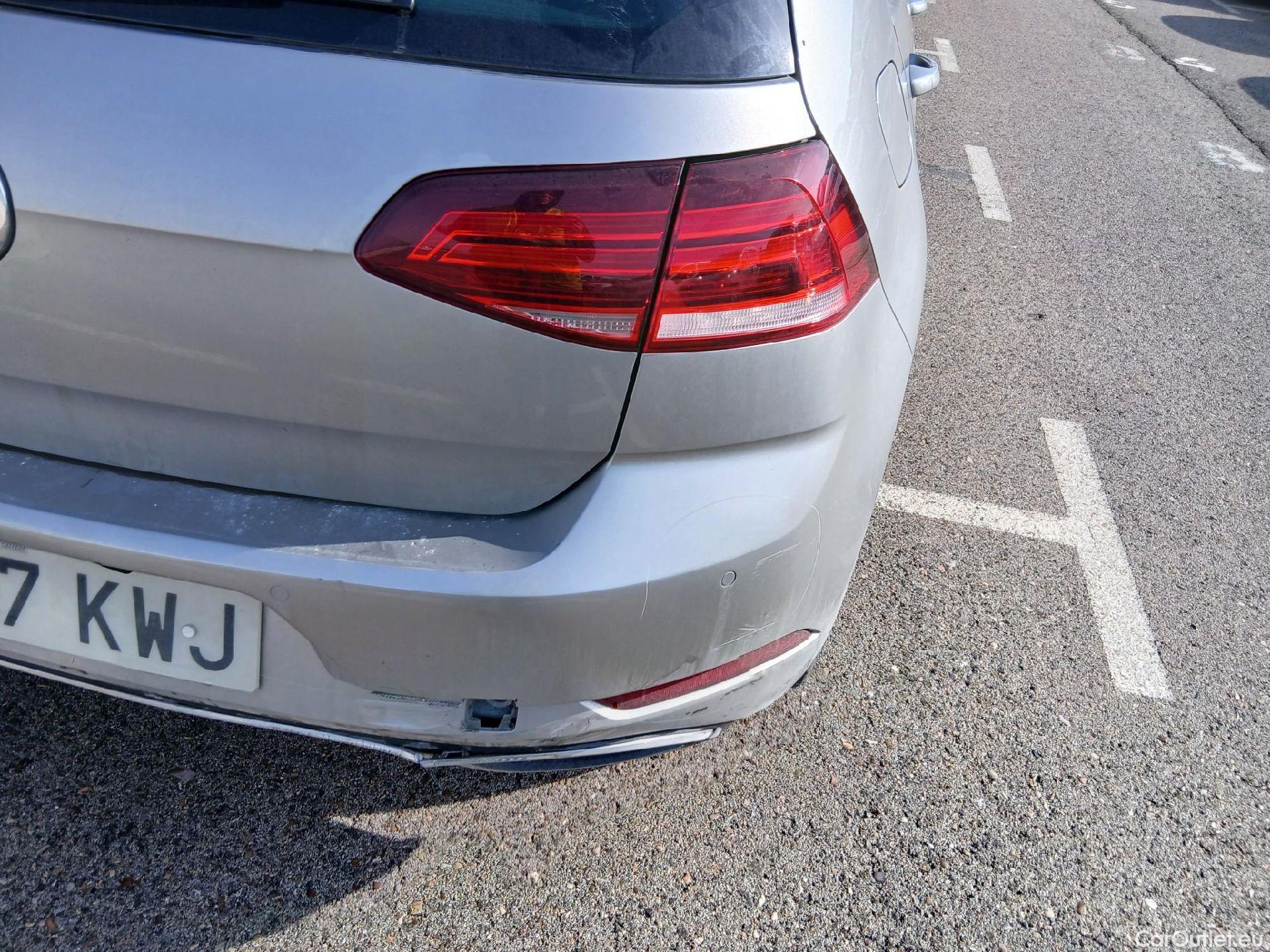  Volkswagen  Golf  VOLKSWAGEN / 2016 / 5P / berlina con portón Advance 1.6 TDI 85kW (115CV) #22