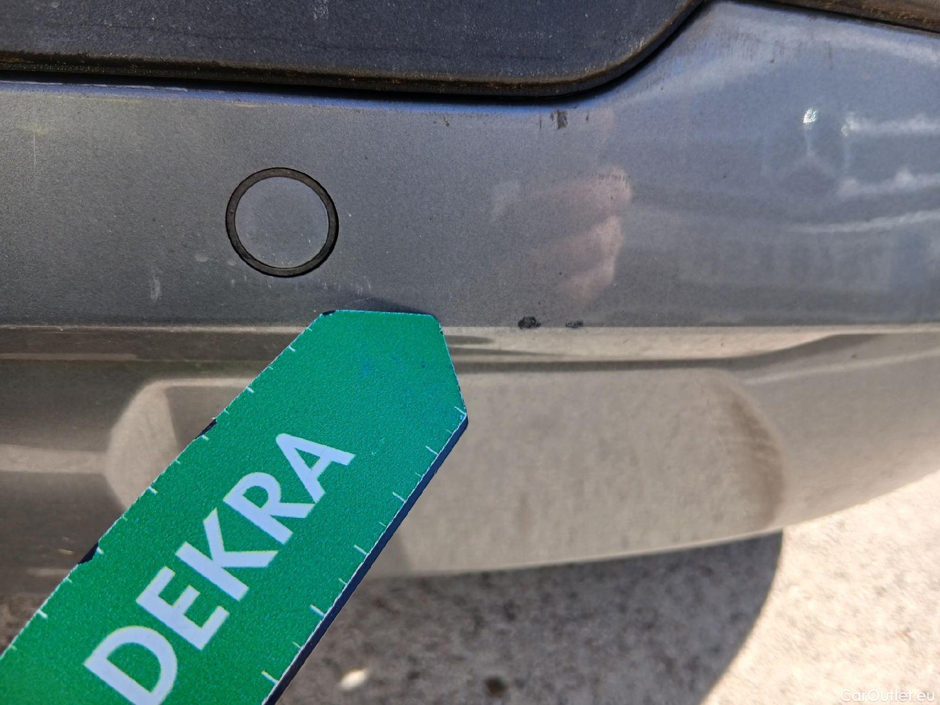  Bmw  X2 BMW  / 2017 / 5P / todoterreno sDrive18i (AC3) #35