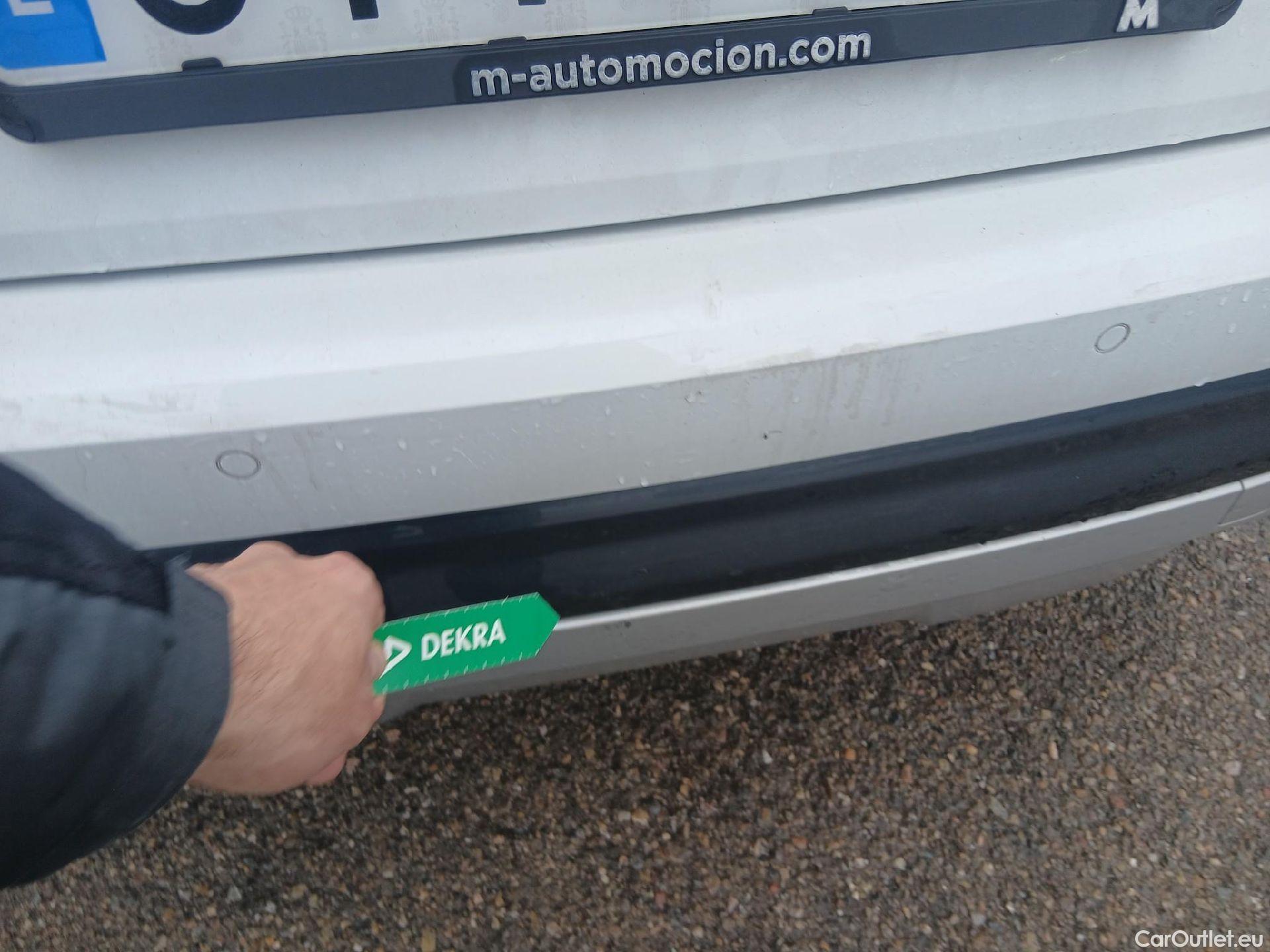  Audi  Q2 AUDI  / 2016 / 5P / todoterreno Design 30 TFSI 85kW (116CV) #15