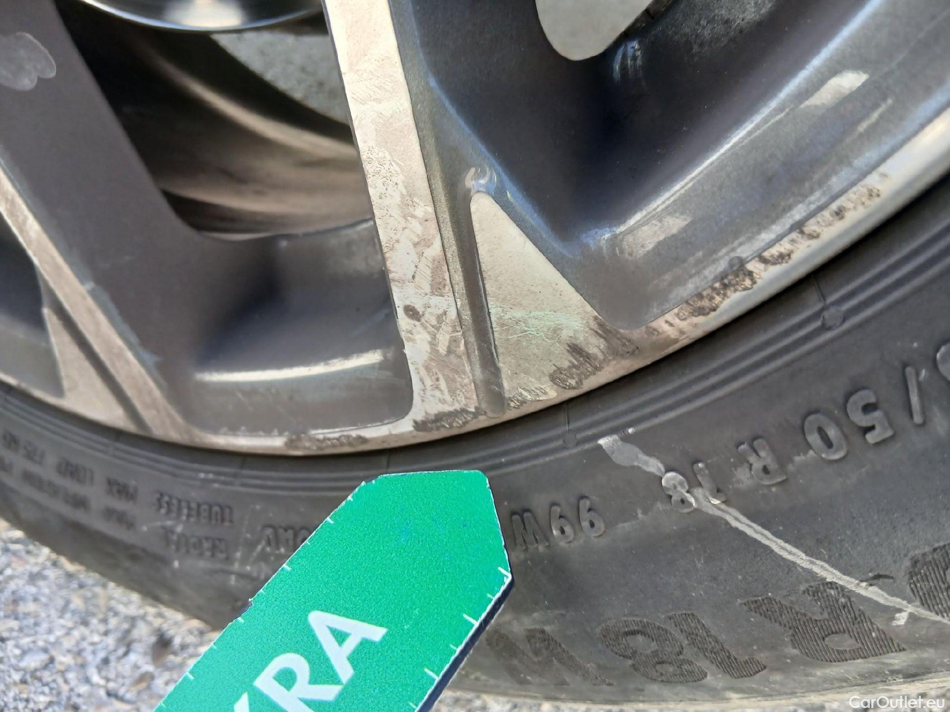  Bmw  X2 BMW  / 2017 / 5P / todoterreno sDrive18i (AC3) #17