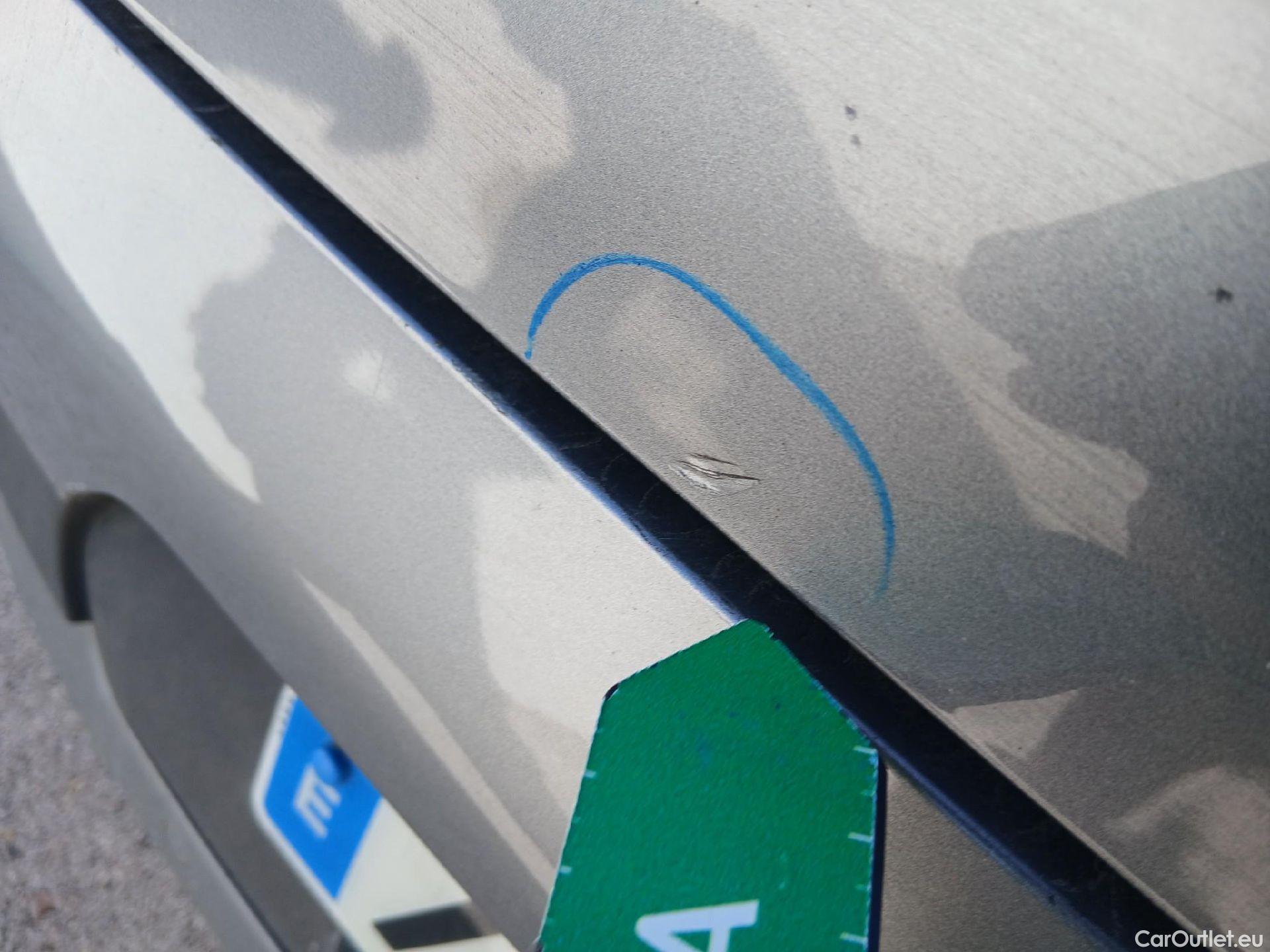  Bmw  X2 BMW  / 2017 / 5P / todoterreno sDrive18i (AC3) #37