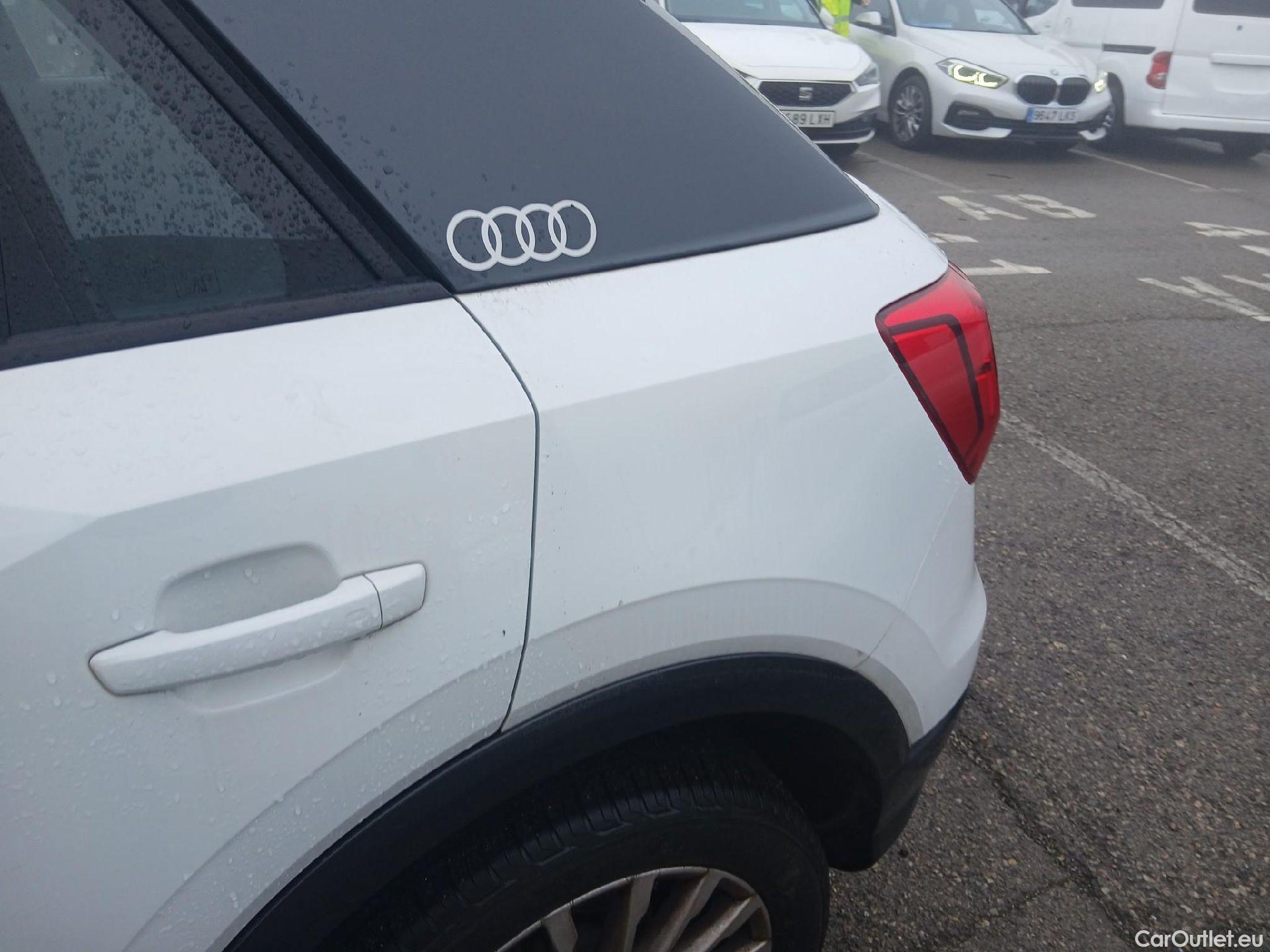  Audi  Q2 AUDI  / 2016 / 5P / todoterreno Design 30 TFSI 85kW (116CV) #12