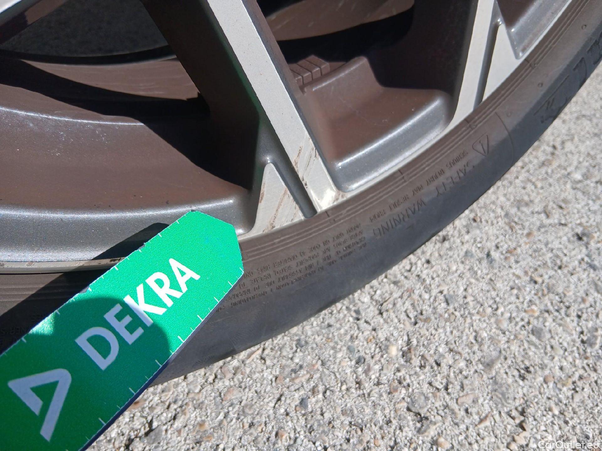  Bmw  X2 BMW  / 2017 / 5P / todoterreno sDrive18i (AC3) #43