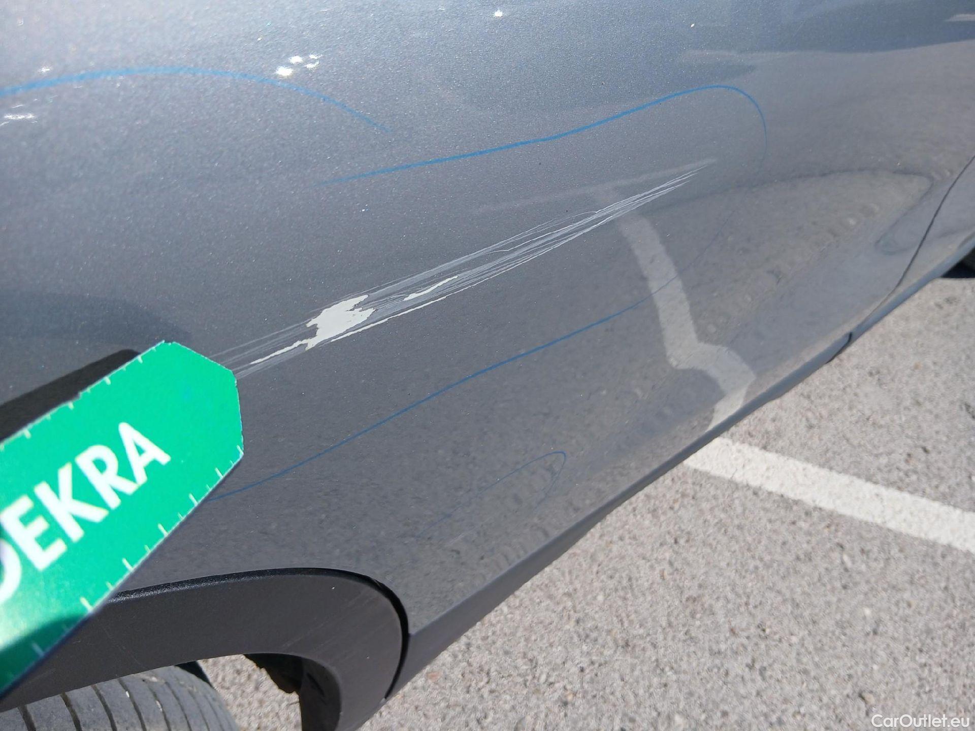  Bmw  X2 BMW  / 2017 / 5P / todoterreno sDrive18i (AC3) #44