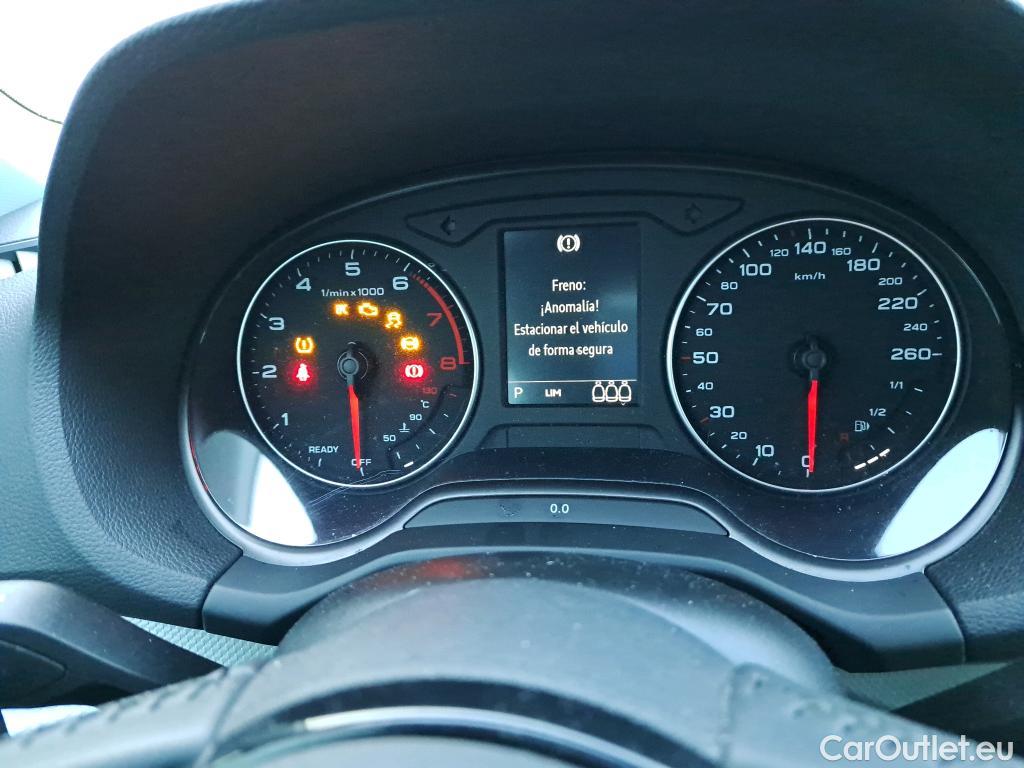  Audi  Q2 AUDI  / 2016 / 5P / todoterreno Design 35 TFSI 110kW (150CV) S tronic #26
